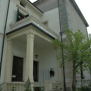 https://le-maddalene.hotelinveneto.com
